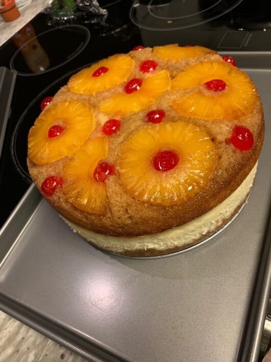 Pineapple Upside Down Cheesecake Cake – Cookingvio.com